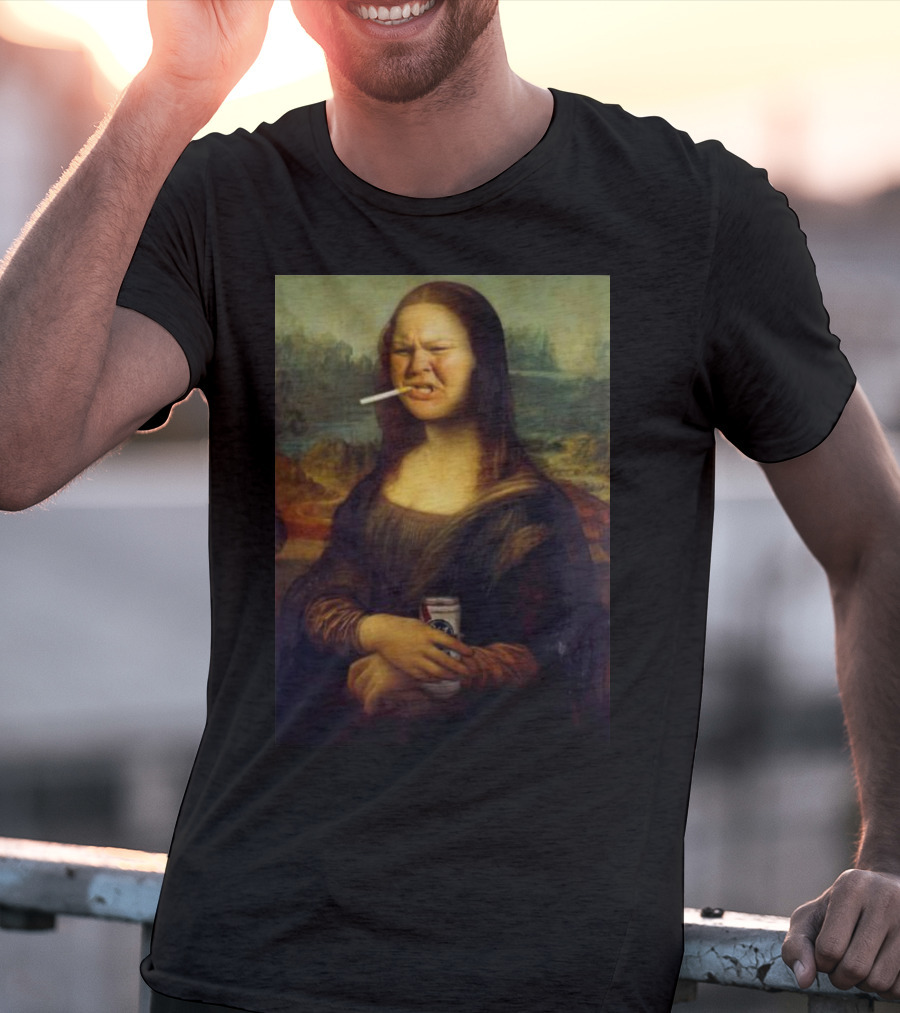 Tammy Mona Lisa Smoking Cigarette Holding Beer Can T-Shirt
