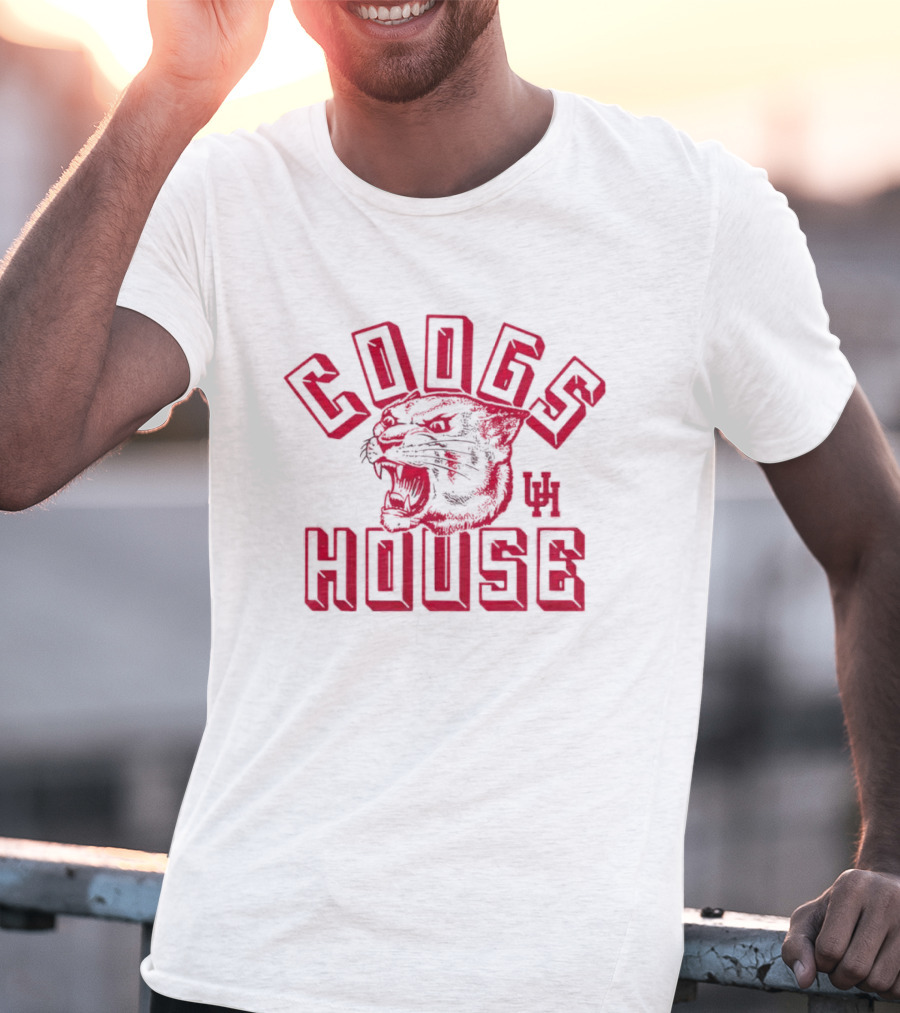 COOGS HOUSE UH COUGARS Roaring Panther T-Shirt