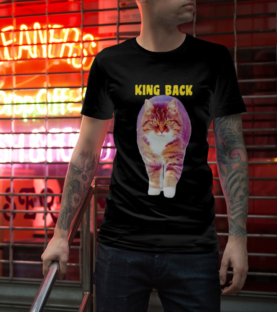 KING BACK Cat Image T-Shirt