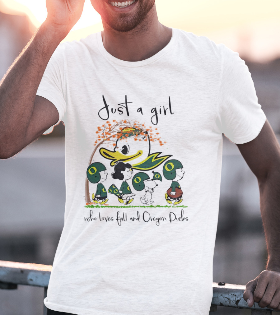 Just A Girl Who Loves Fall And Oregon Ducks Peanuts Characters T-Shirt