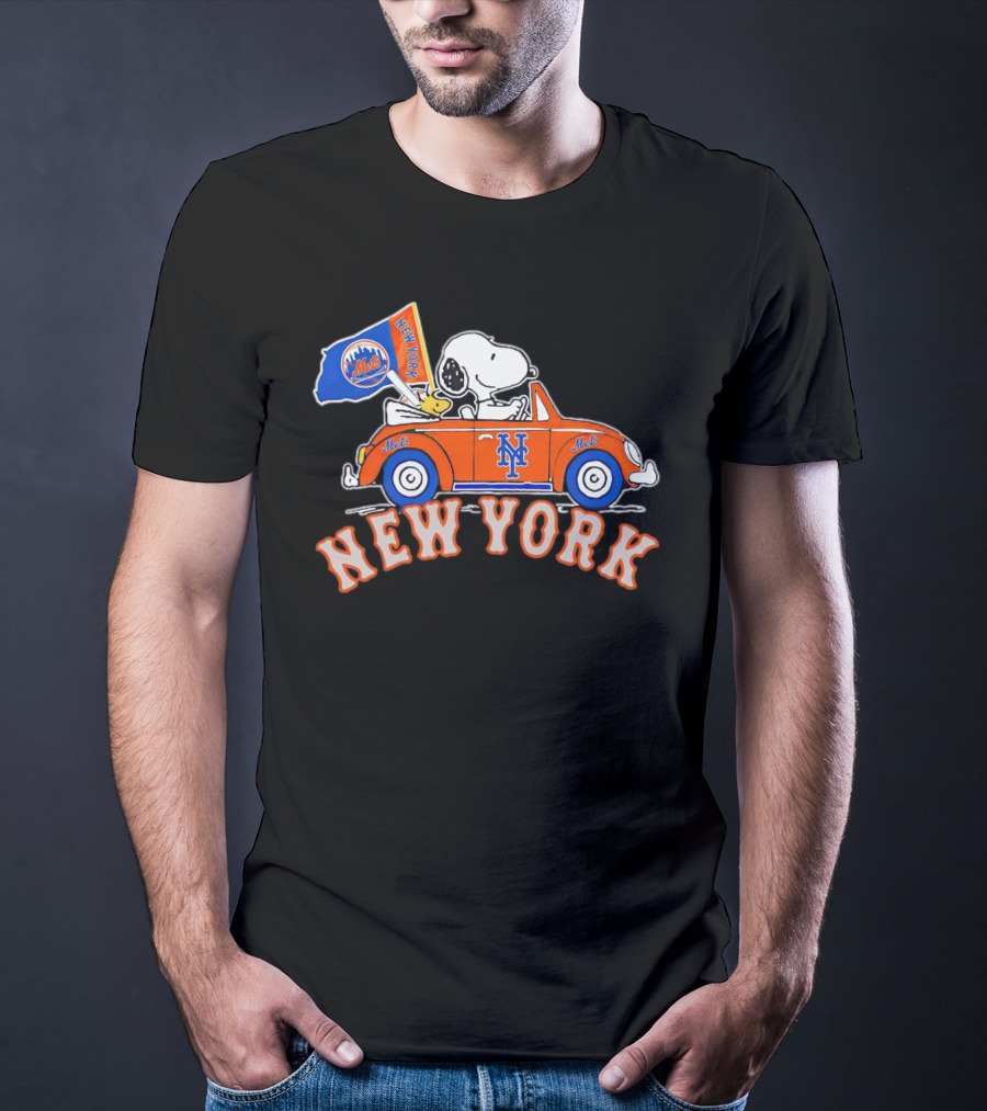 Snoopy Woodstock Driving New York Mets Car Flag T-Shirt