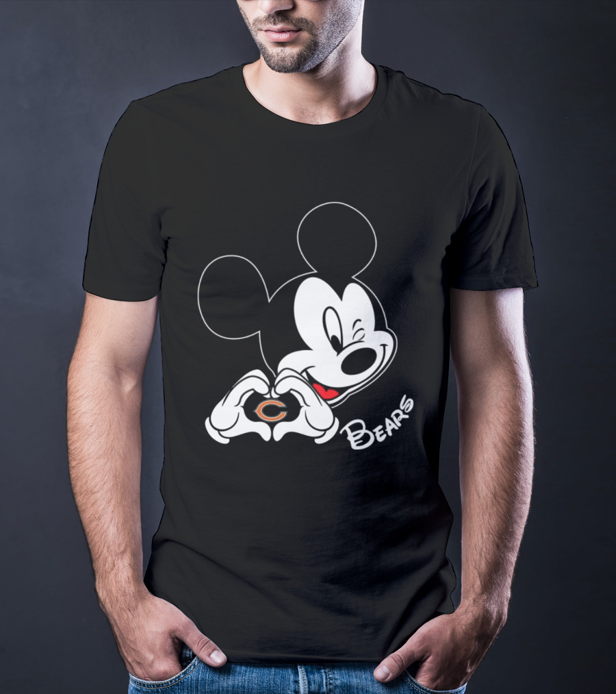 Mickey Heart Chicago Bears Fan T-Shirt