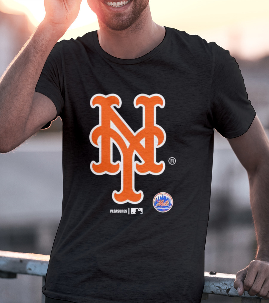 New York Mets MLB Pleasures Collaboration T-Shirt