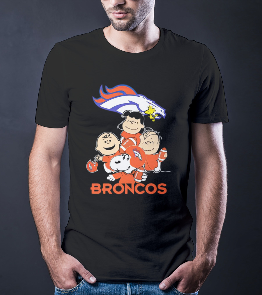 Peanuts Snoopy Denver Broncos Charlie Brown Lucy Linus T-Shirt
