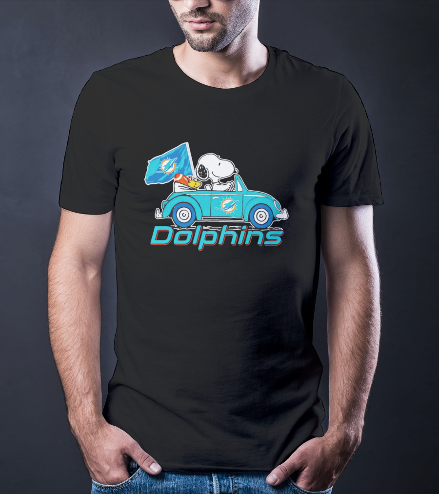 Snoopy And Woodstock Driving Car Miami Dolphins Flag T-Shirt