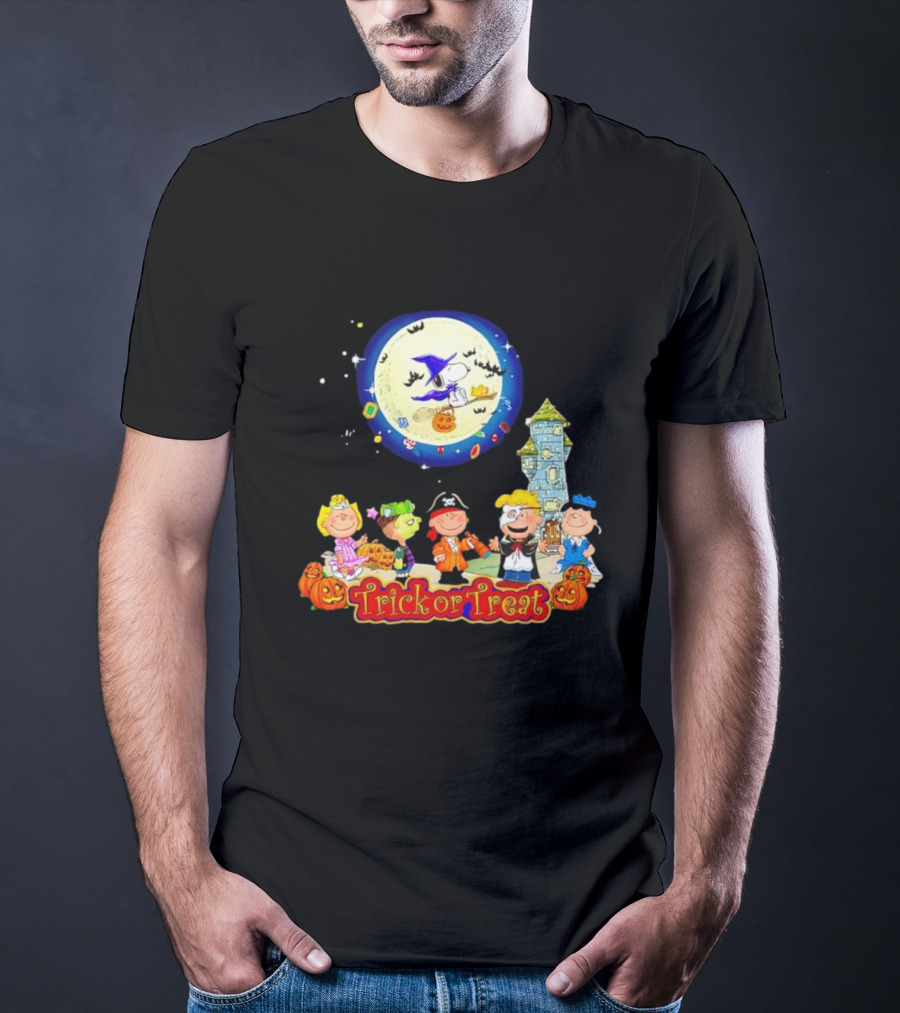 Peanuts Trick Or Treat Halloween Snoopy And Friends Moon Costumes T-Shirt