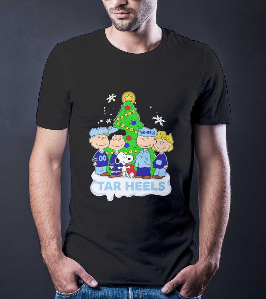 Tar Heels Peanuts Characters By Christmas Tree Holiday Scene T-Shirt