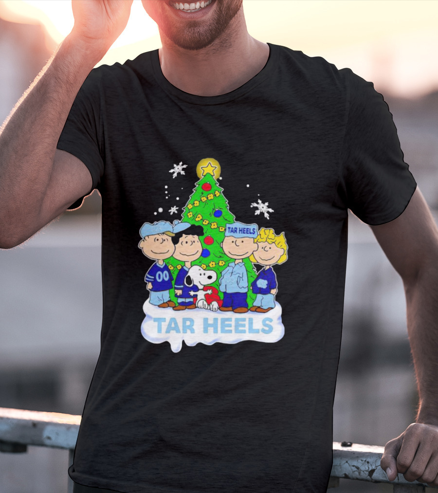 Tar Heels Peanuts Characters By Christmas Tree Holiday Scene T-Shirt