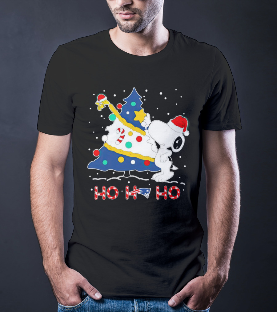 Snoopy Woodstock Decorating Christmas Tree New England Patriots Ho Ho Ho T-Shirt