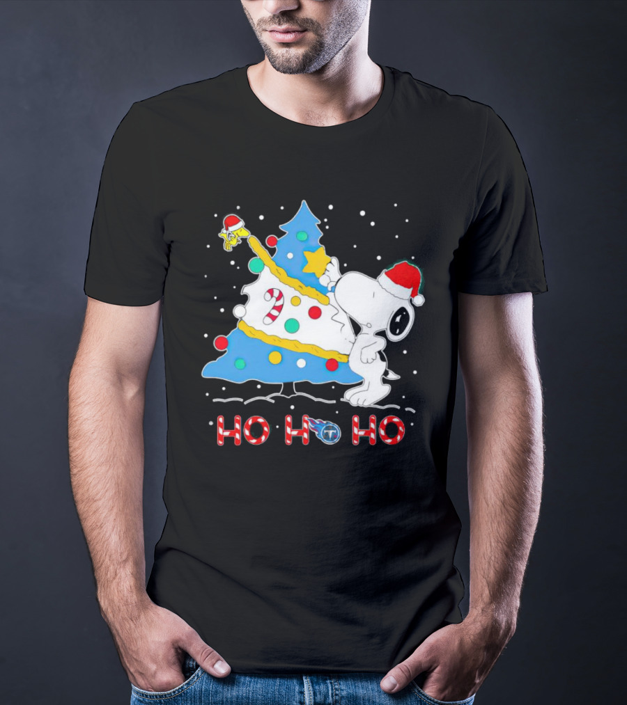 Snoopy And Woodstock Decorating Christmas Tree Tennessee Titans Ho Ho Ho T-Shirt