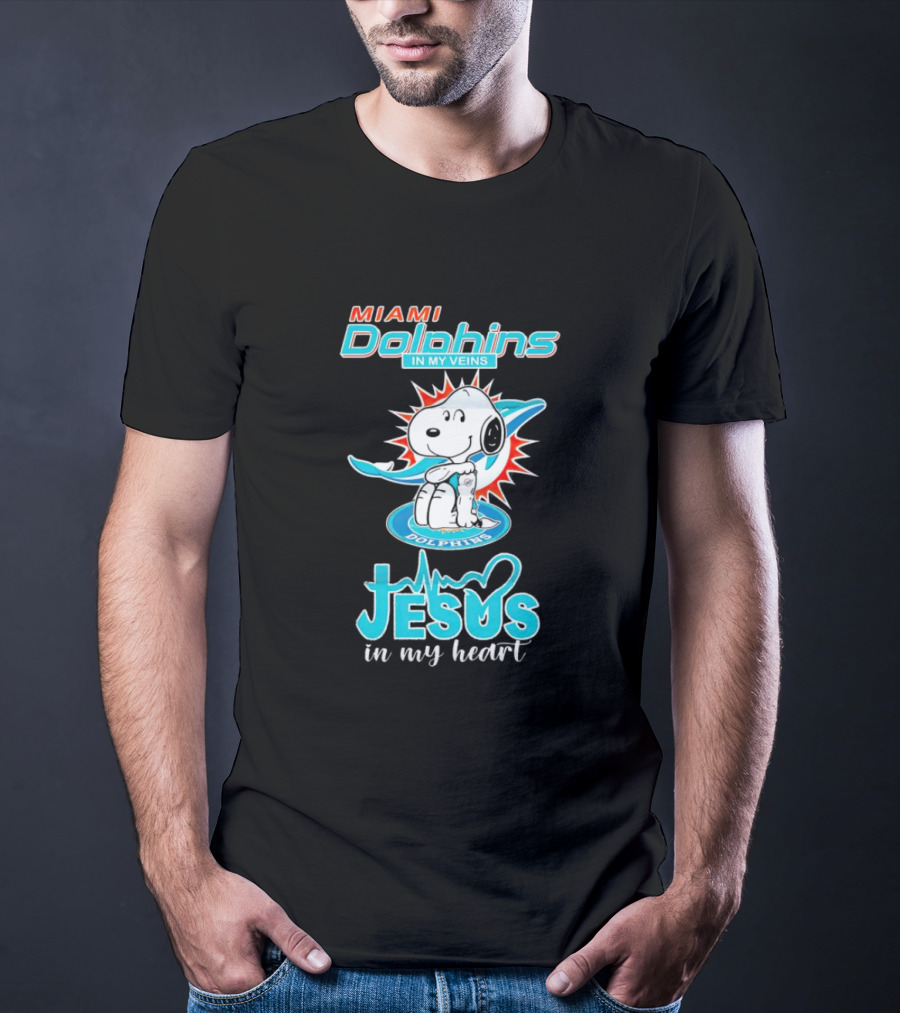 Snoopy Miami Dolphins In My Veins Jesus In My Heart T-Shirt