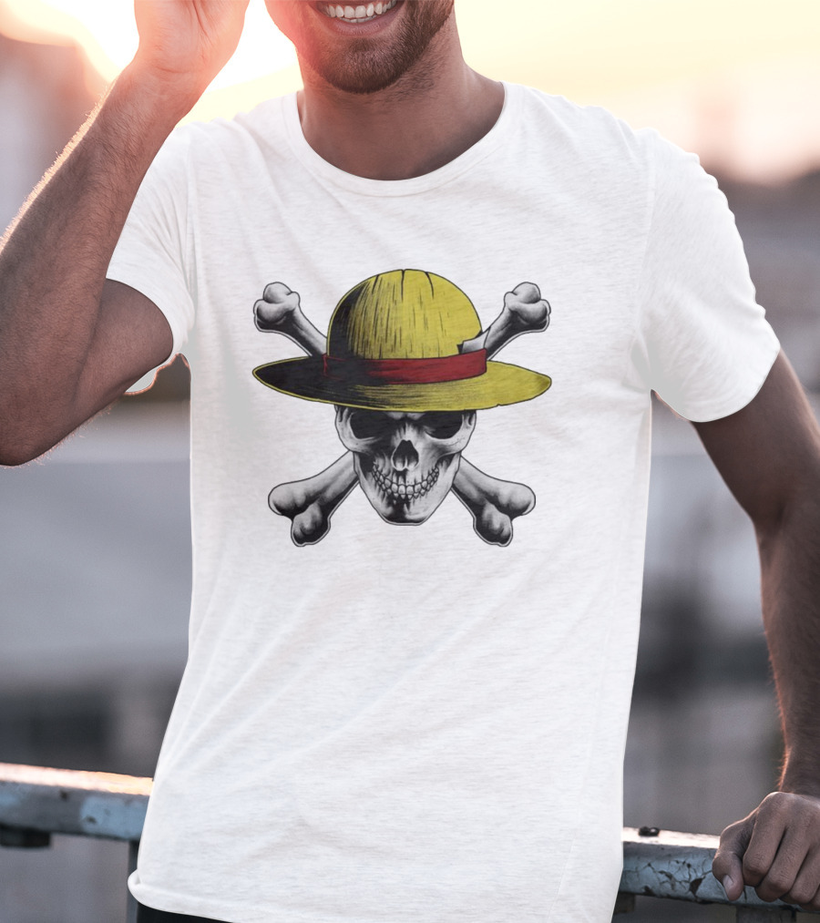 Straw Hat Jolly Roger Pirate Skull And Crossbones T-Shirt