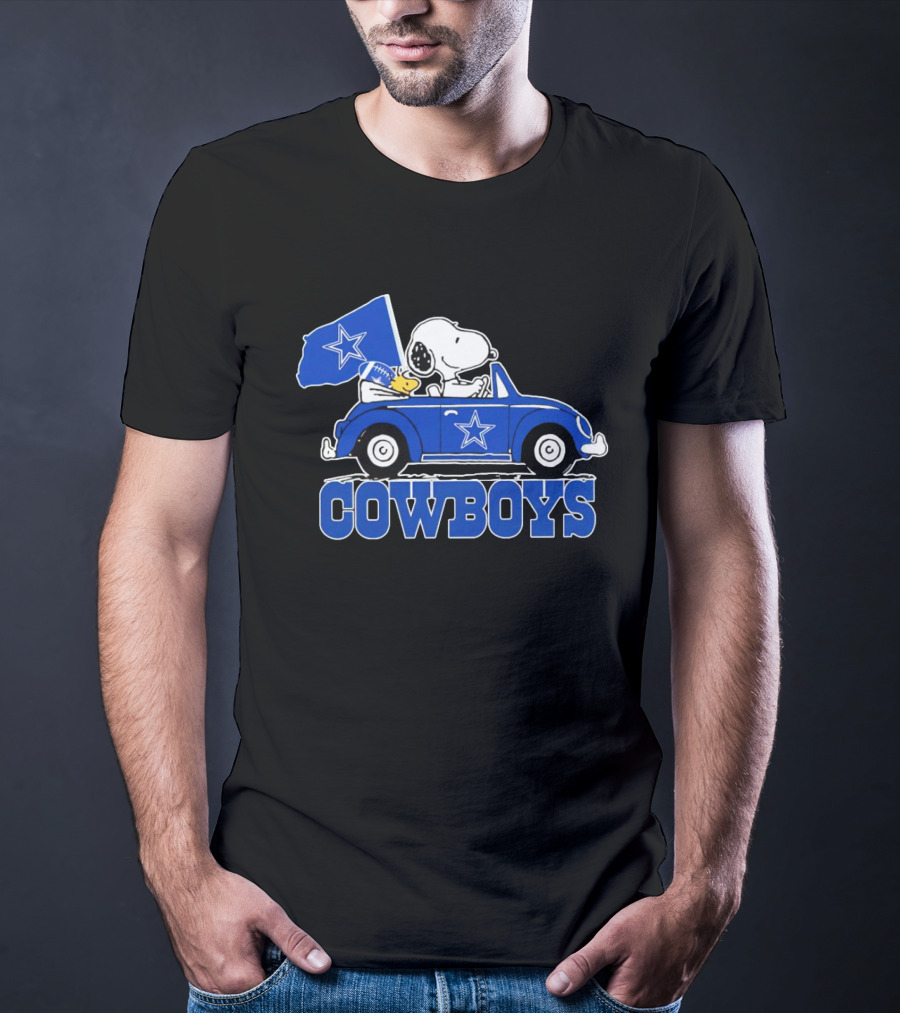 Snoopy And Woodstock Driving Car Cowboys Flag T-Shirt