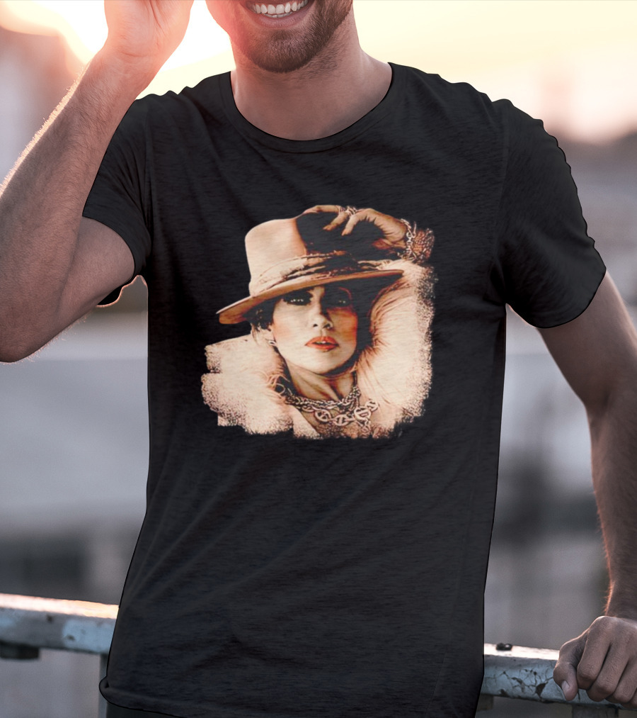 Jennifer Lopez Fur Coat And Hat Style Now T-Shirt
