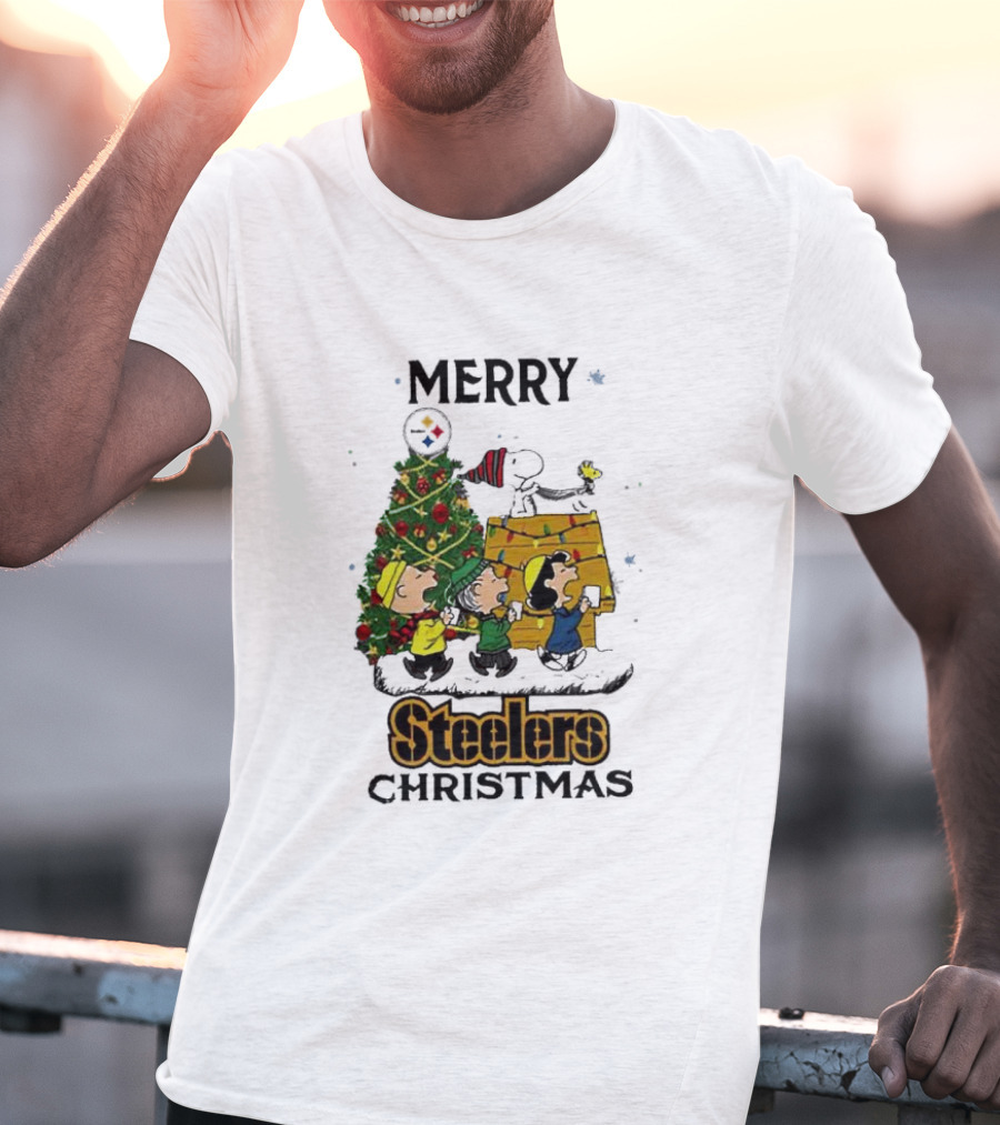 Merry Christmas Pittsburgh Steelers Peanuts Characters T-Shirt