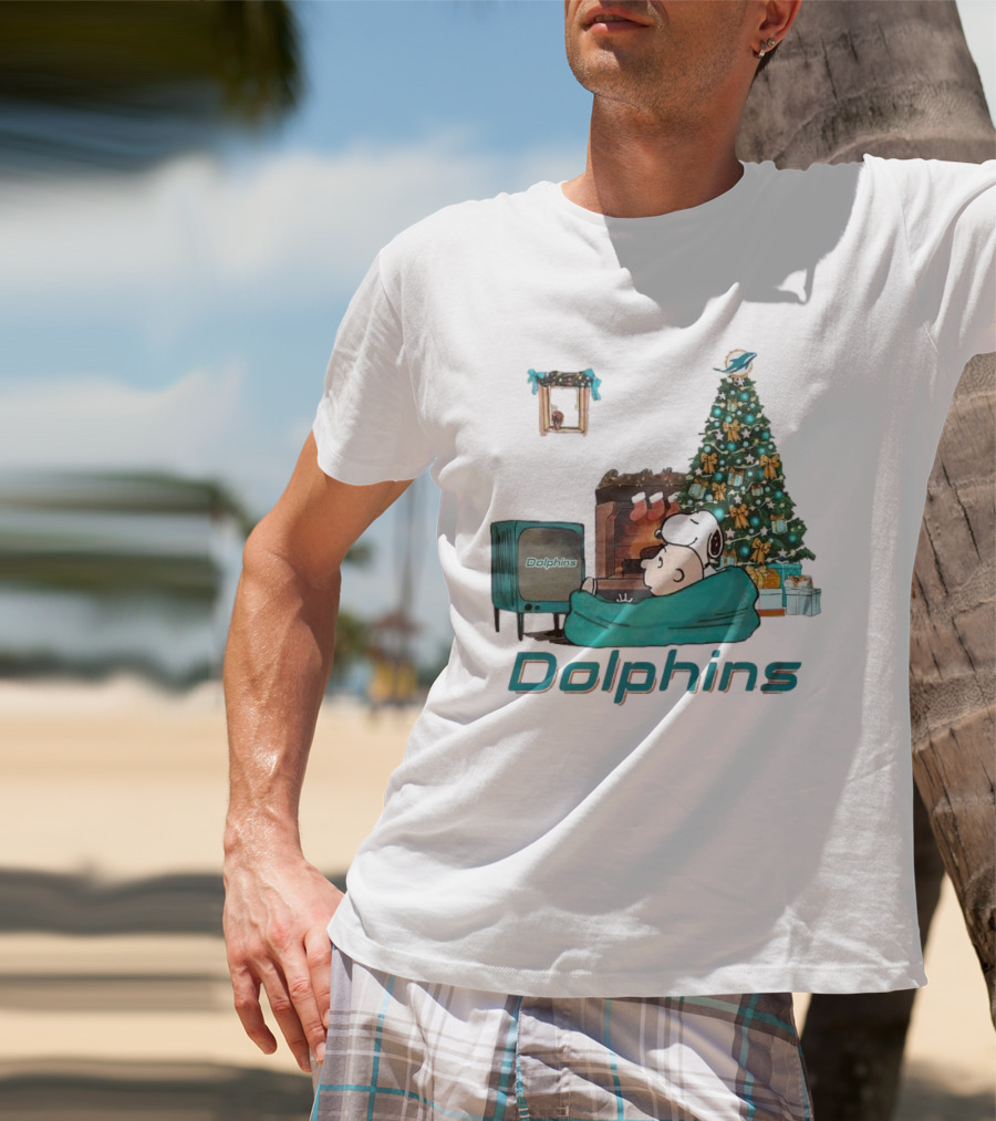 Charlie Brown Snoopy Watching Dolphins TV Christmas Tree T-Shirt