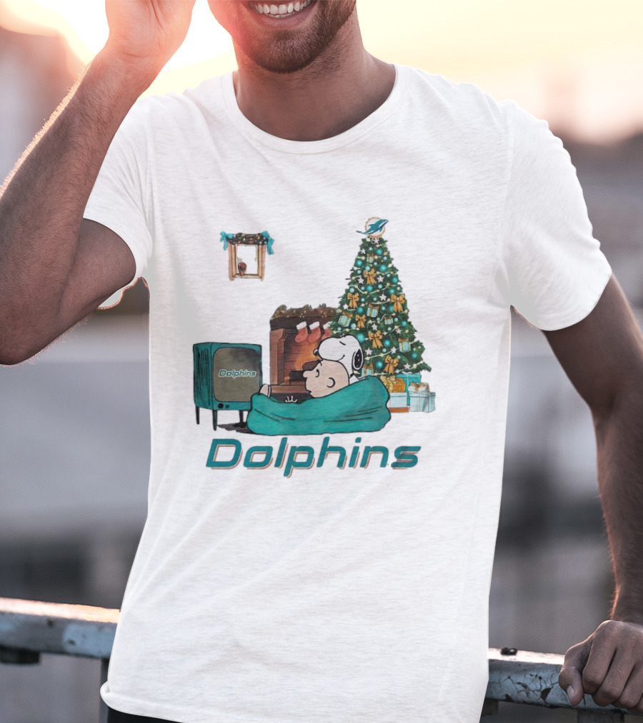 Charlie Brown Snoopy Watching Dolphins TV Christmas Tree T-Shirt