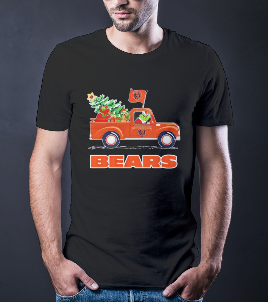 Grinch Driving Christmas Truck With Chicago Bears T-Shirt