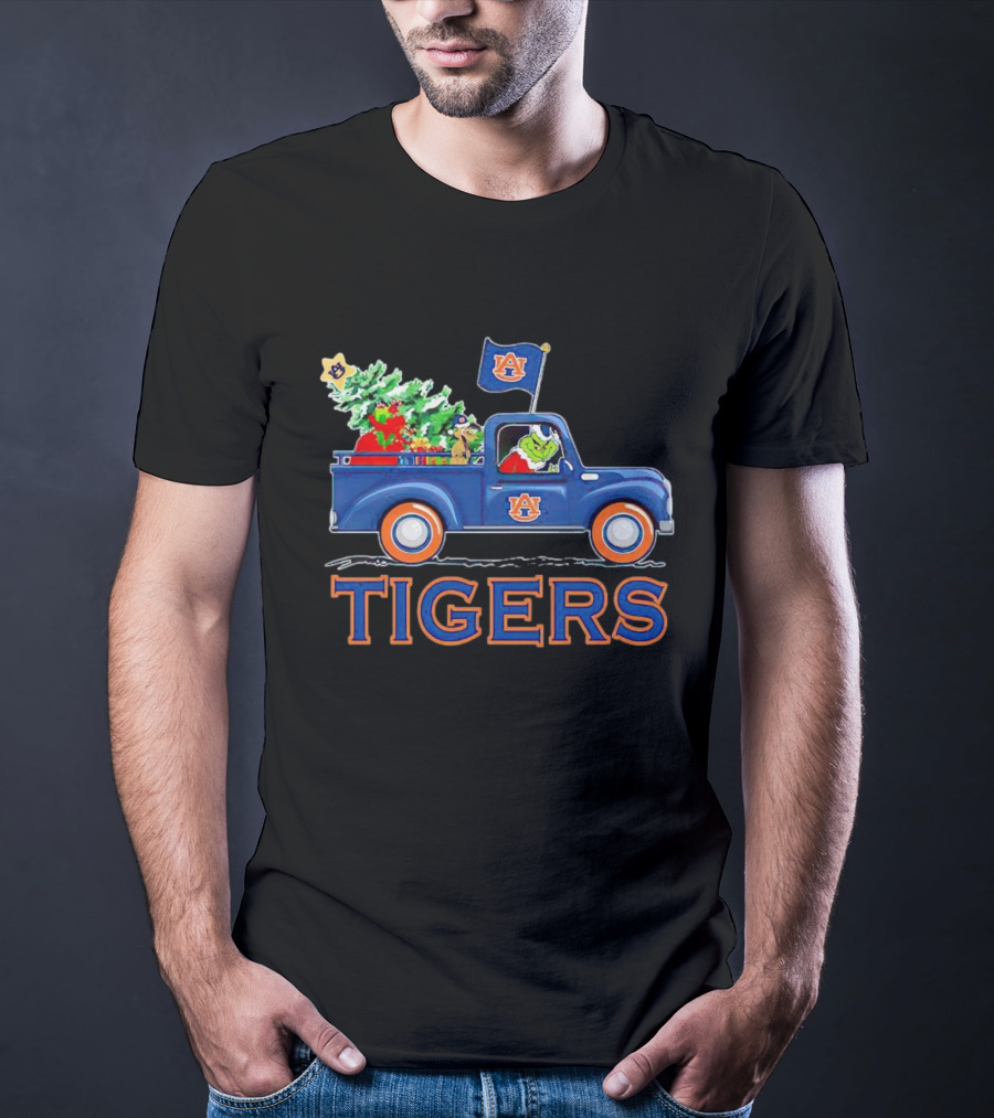 Grinch Driving Auburn Christmas Truck With Tigers Flag T-Shirt