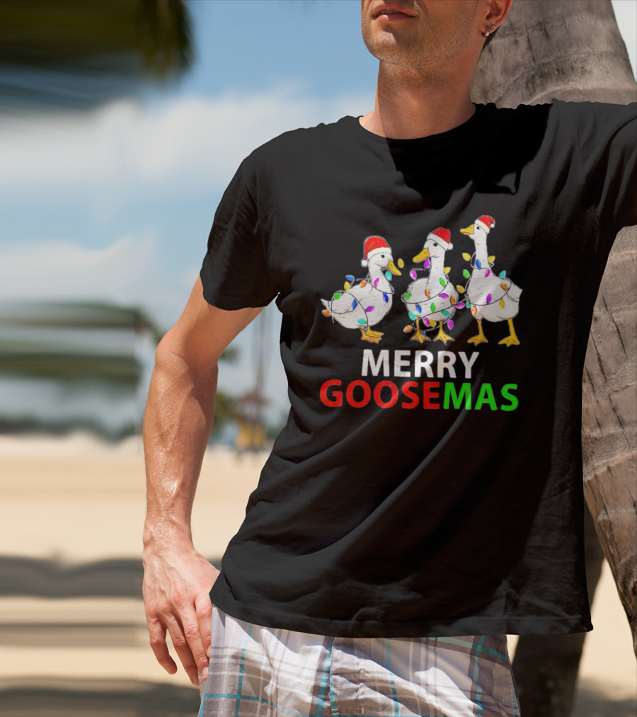 Merry Goosemas Santa Hat Geese Wrapped In Christmas Lights T-Shirt
