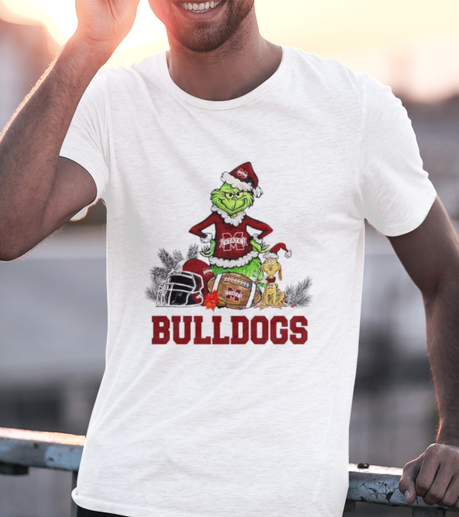Bulldogs Grinch Max Dog Christmas Football Santa Hat T-Shirt