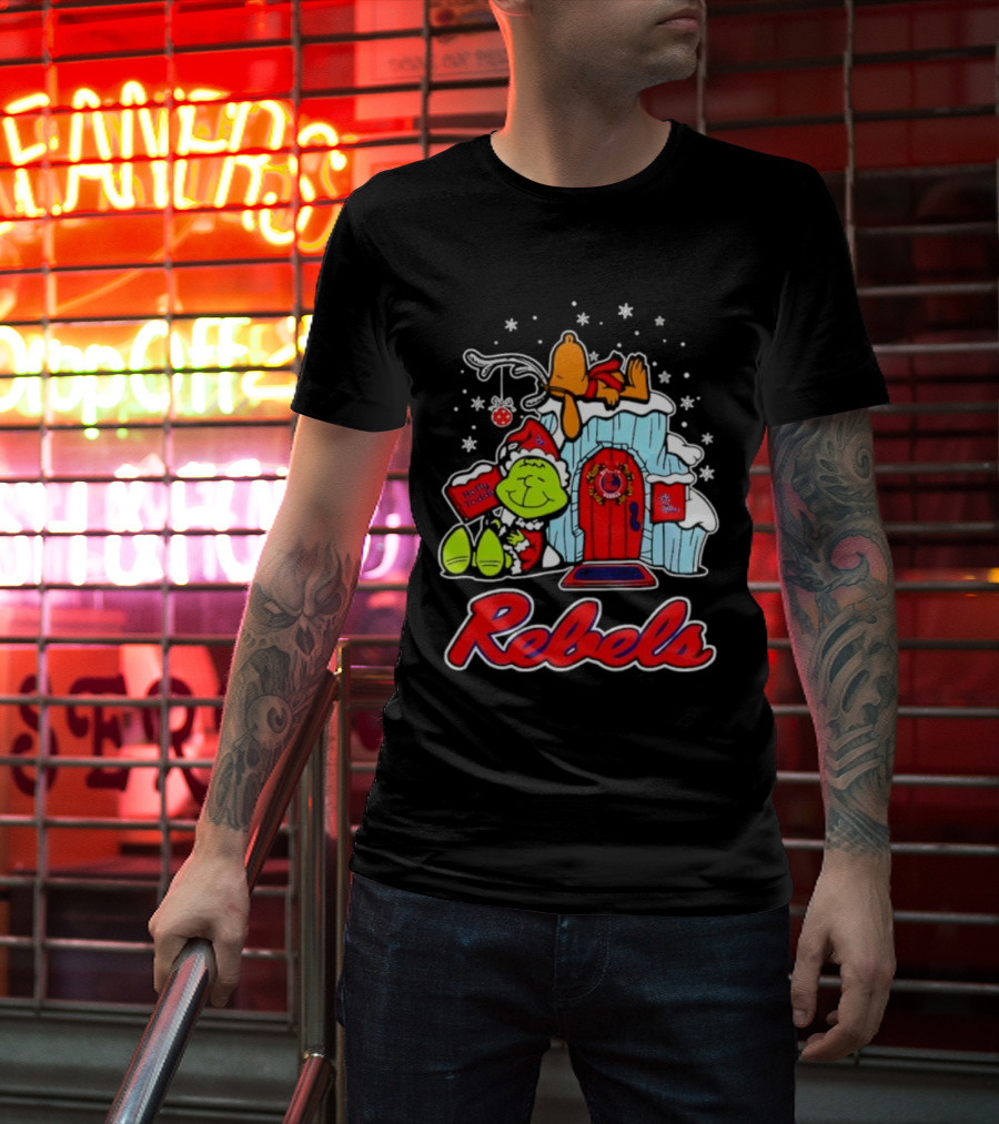 Peanuts Ole Miss Rebels Grinch Snoopy Merry Christmas T-Shirt