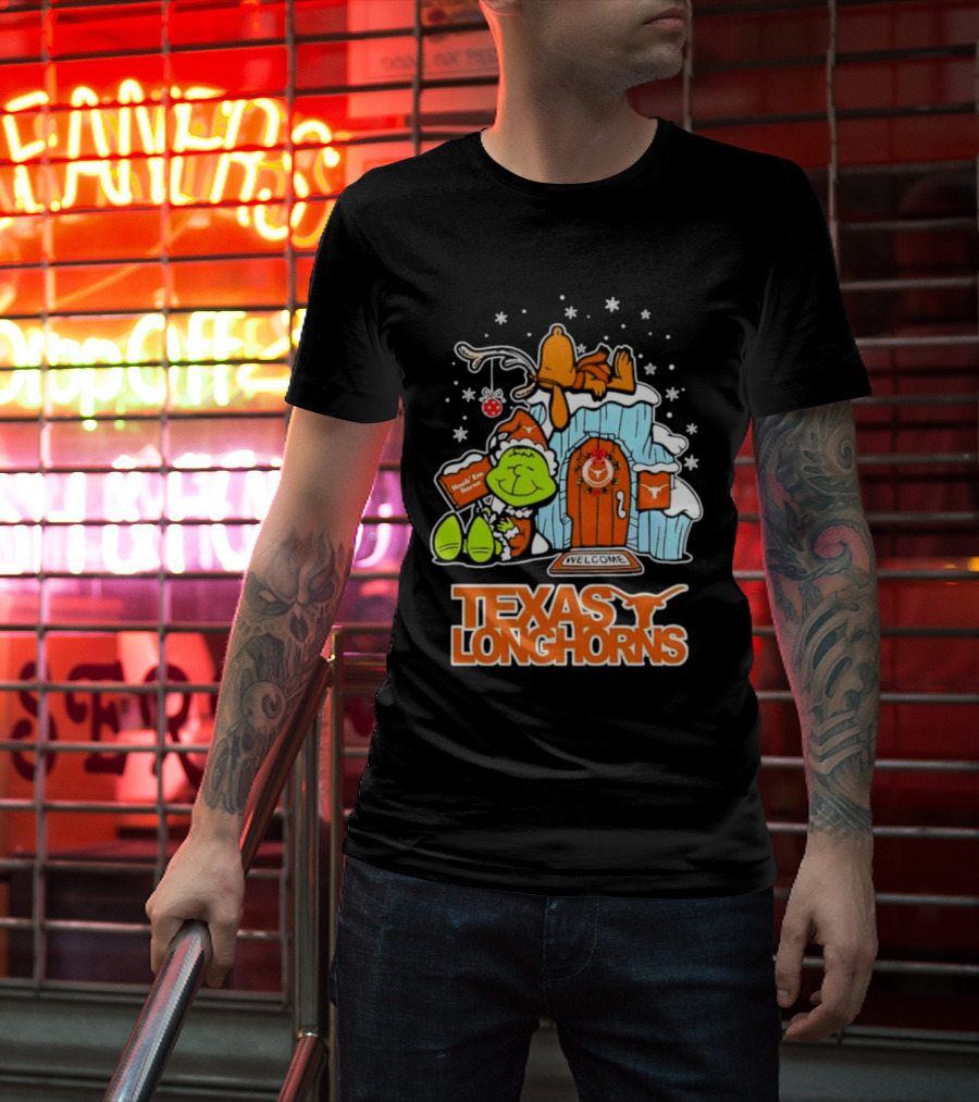 Peanuts Texas Longhorns Grinch Snoopy Merry Xmas Welcome T-Shirt