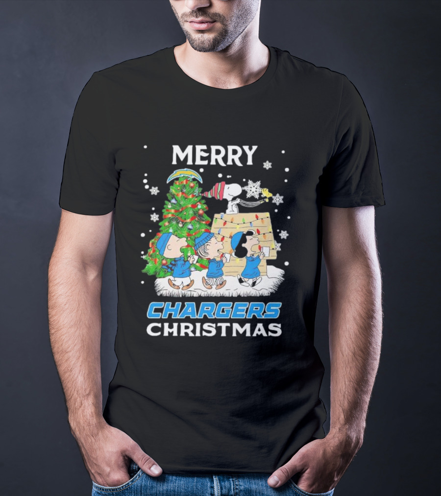 Merry Chargers Christmas Peanuts Characters T-Shirt