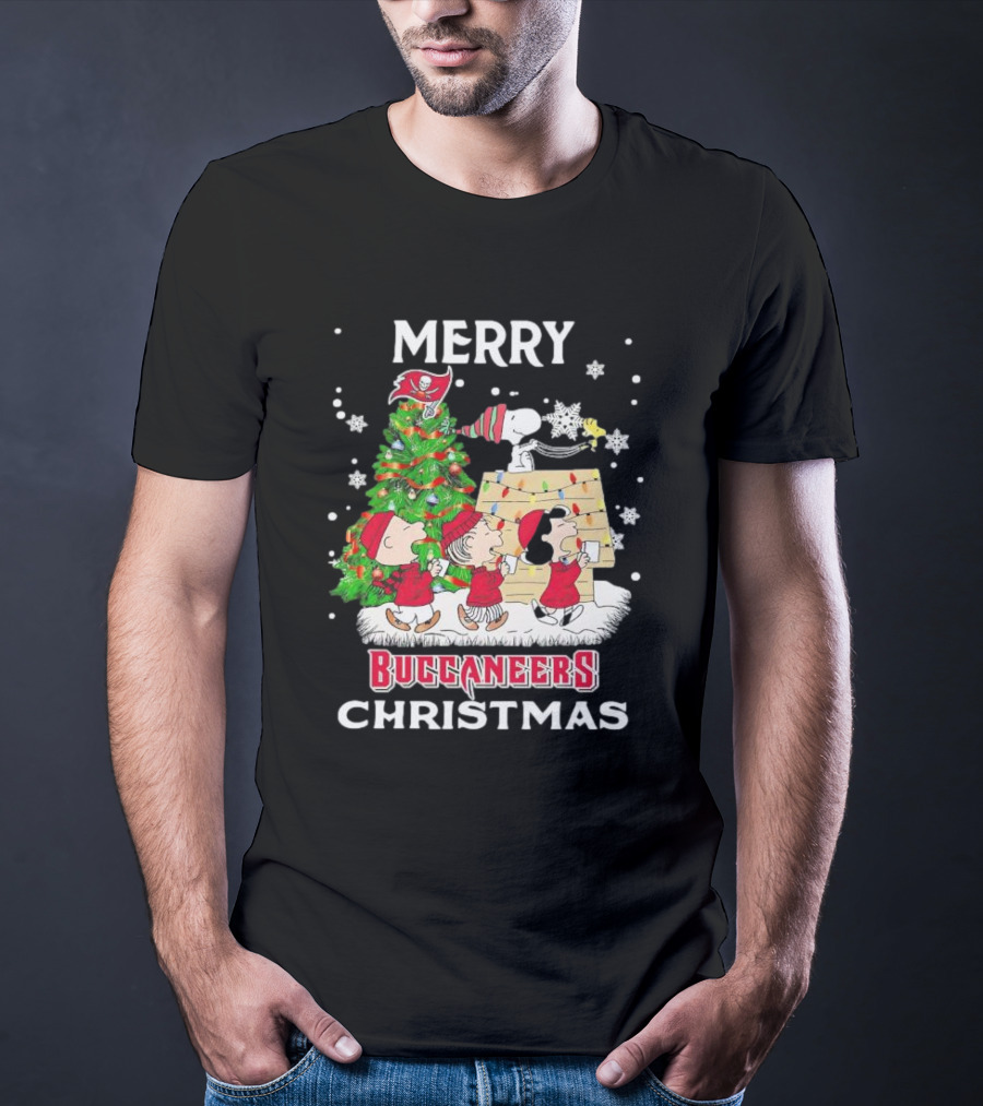 Merry Christmas Peanuts Characters Tampa Bay Buccaneers T-Shirt