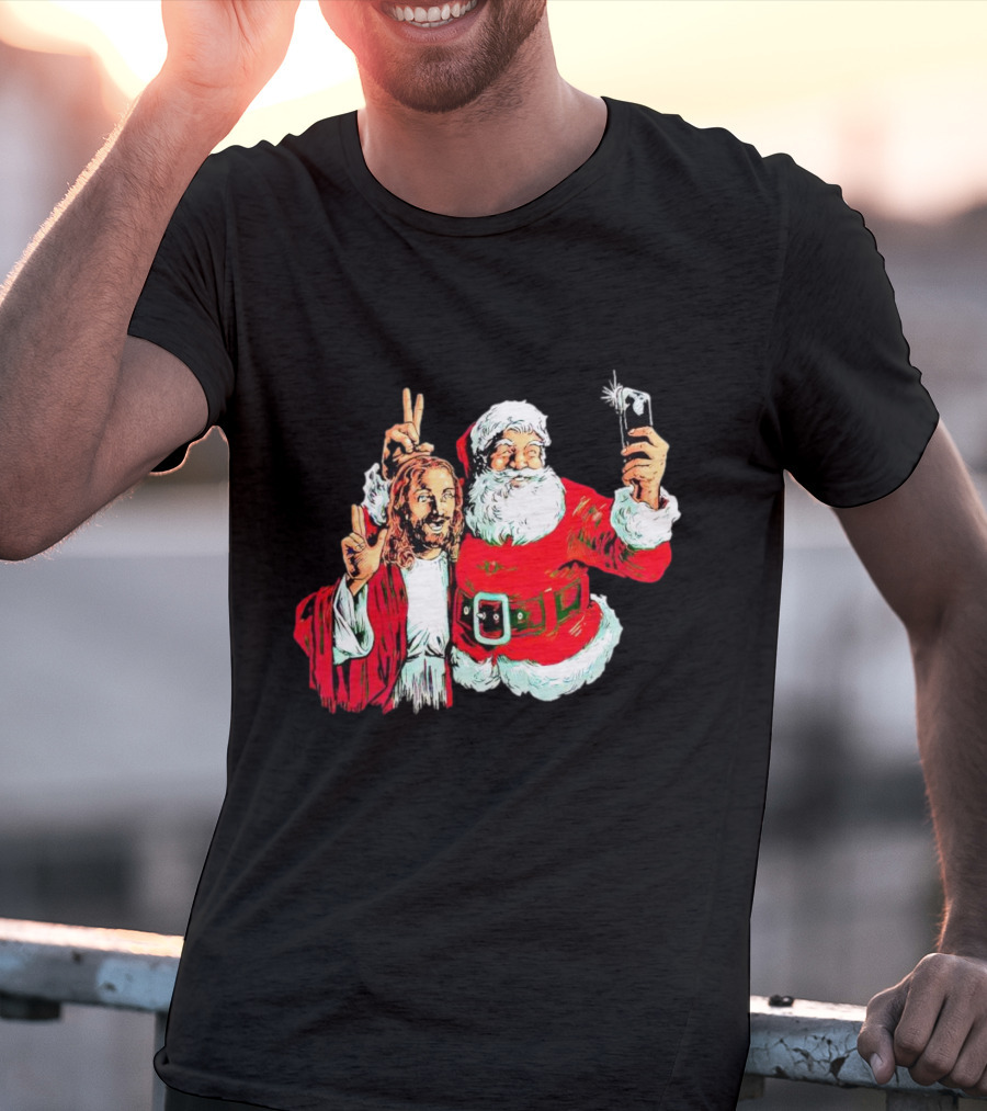 Santa And Jesus Taking Selfie Best Friends Christmas T-Shirt