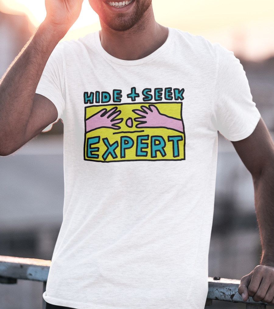 HIDE + SEEK EXPERT HAND T-Shirt