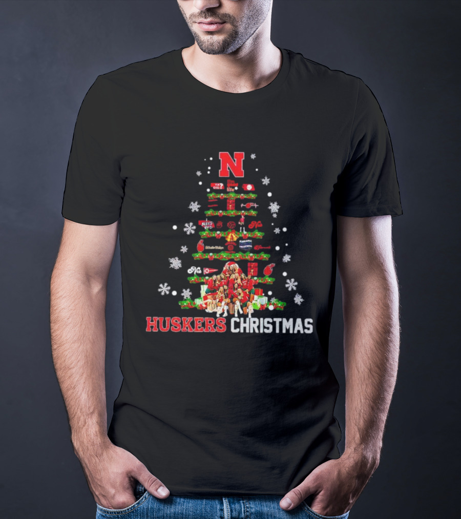 Huskers Christmas Tree With Nebraska Cornhuskers Logo And Holiday Decorations T-Shirt
