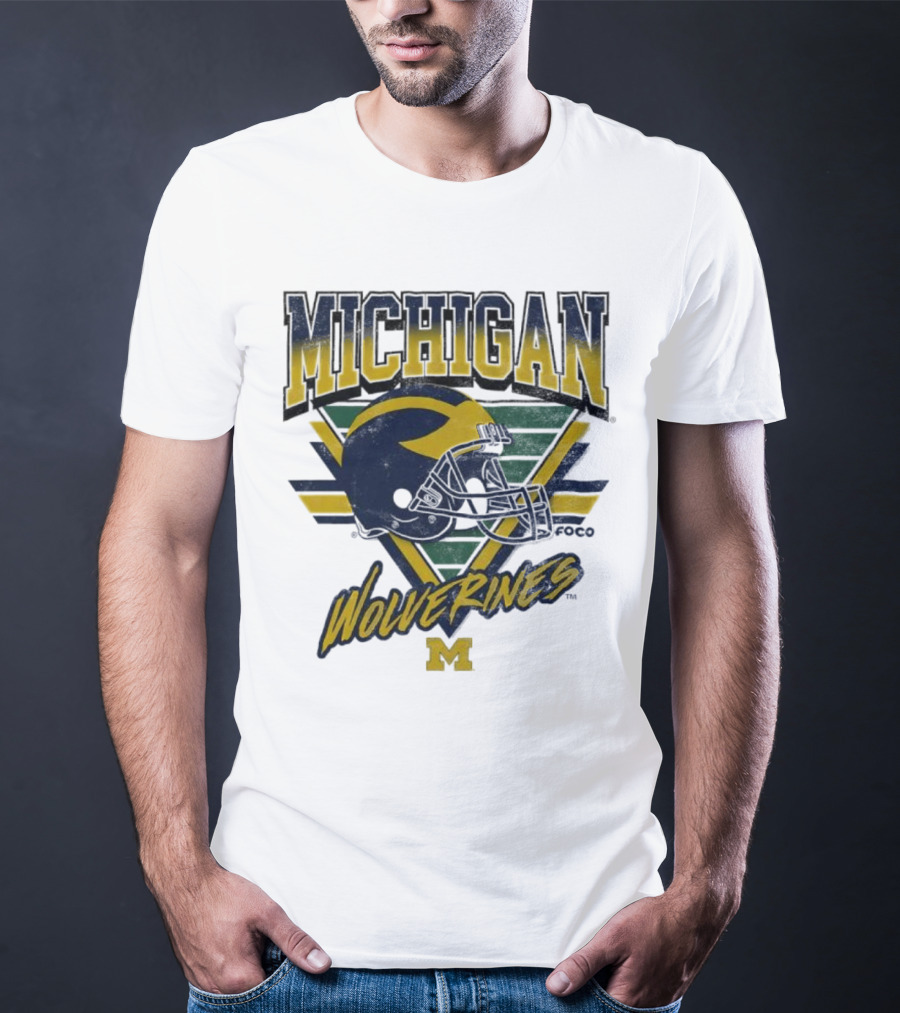 Michigan Wolverines Vintage Triangle Football Helmet M T-Shirt