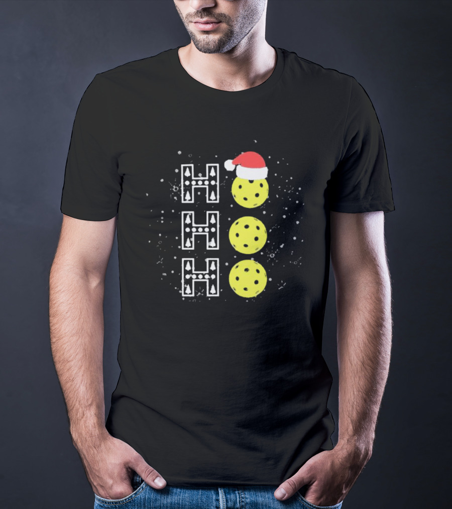 Santa Pickleball Hohoho Christmas Pickleballs With Santa Hat Snowy Holiday Fun T-Shirt
