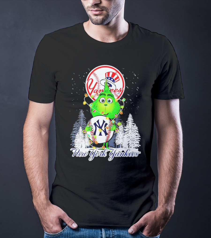 New York Yankees Grinch Christmas Hug With Baseball And Trees T-Shirt