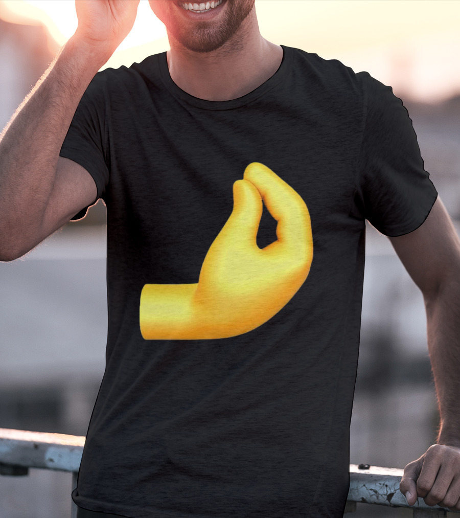 Tommy DeVito Che Vuoi Italian Hand Gesture Emoji T-Shirt