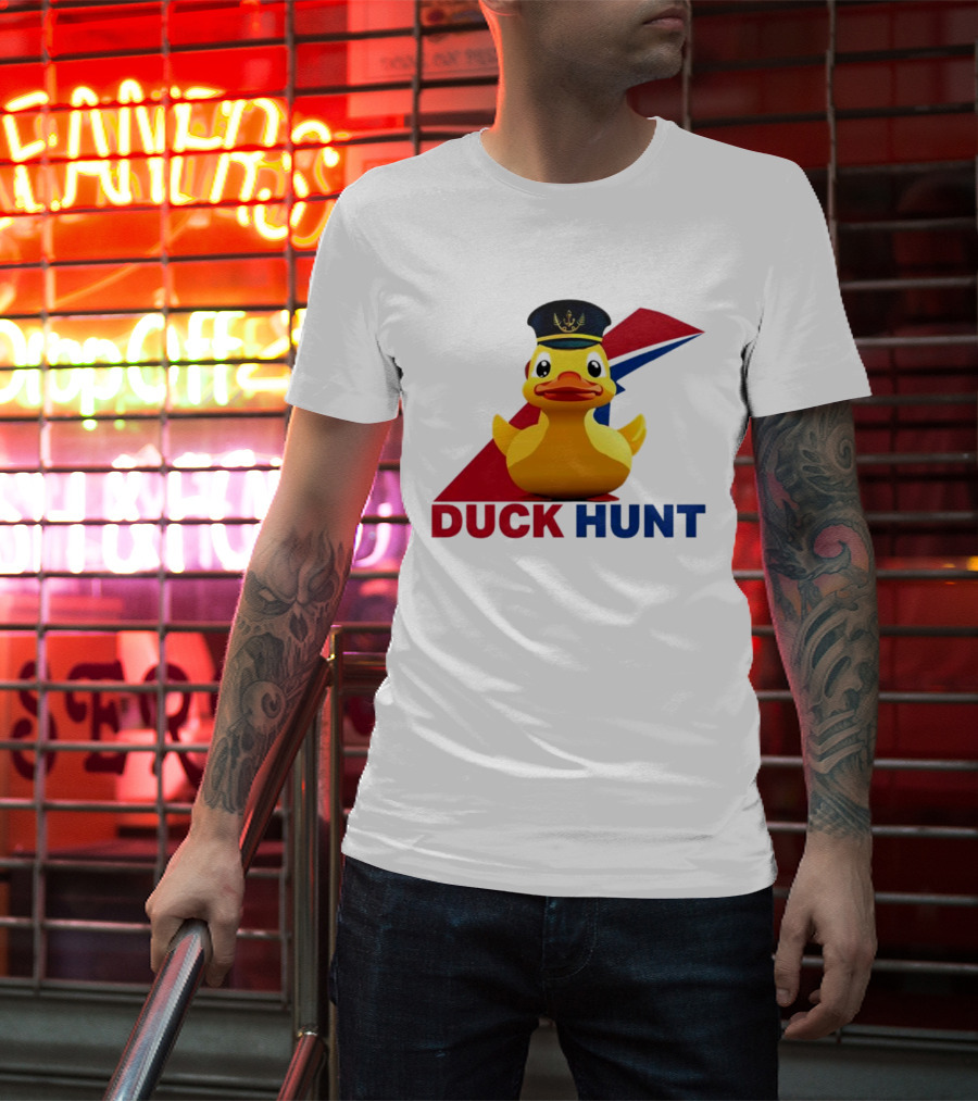 Cruising Duck Hunt Captain Rubber Duck Navy T-Shirt