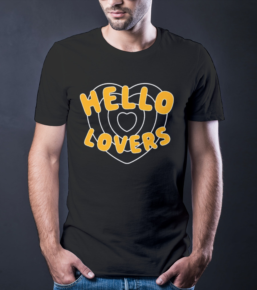 HELLO LOVERS Heart Outline T-Shirt