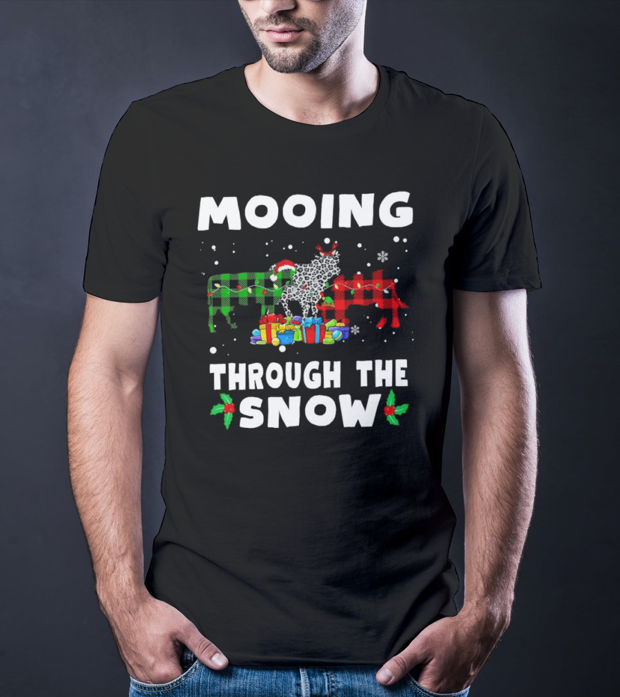 Mooing Through The Snow Christmas Plaid Cows With Presents T-Shirt