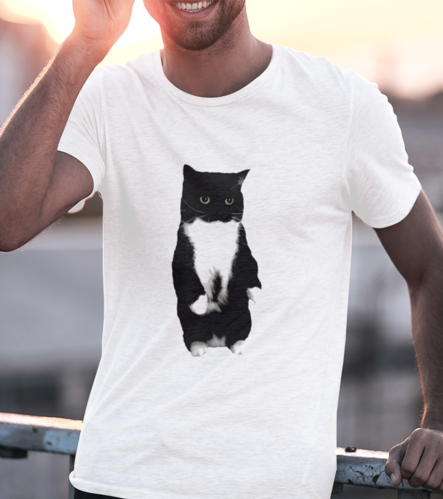 Cat Unico Uniuni Black And White Standing Cat T-Shirt