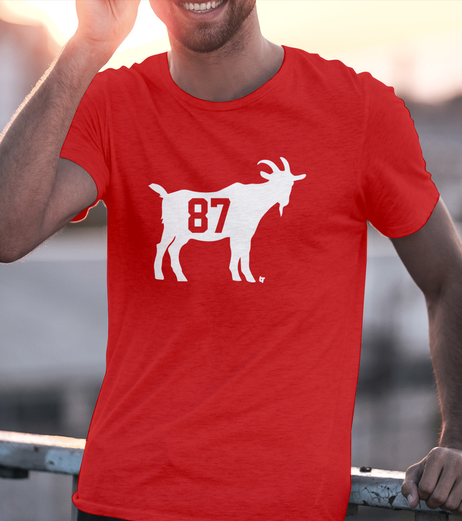 Travis Kelce GOAT 87 Football Legend T-Shirt