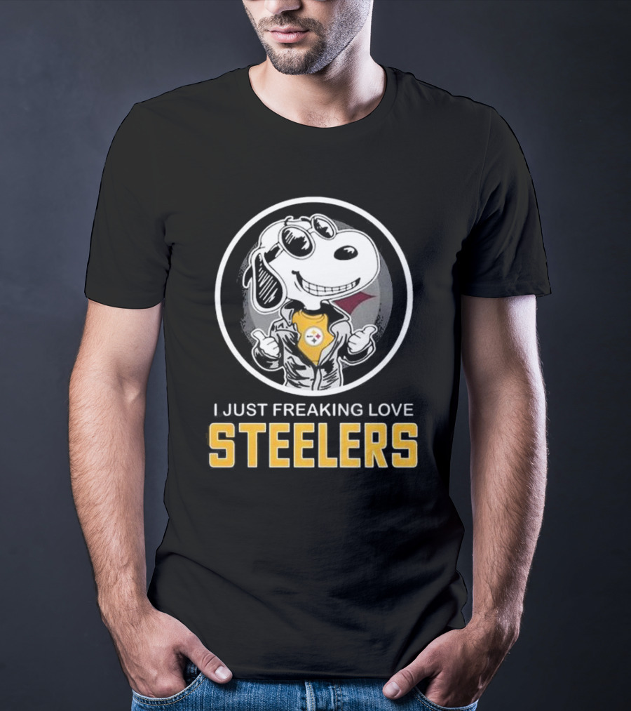 I Just Freaking Love Steelers Pittsburgh Steelers Snoopy T-Shirt