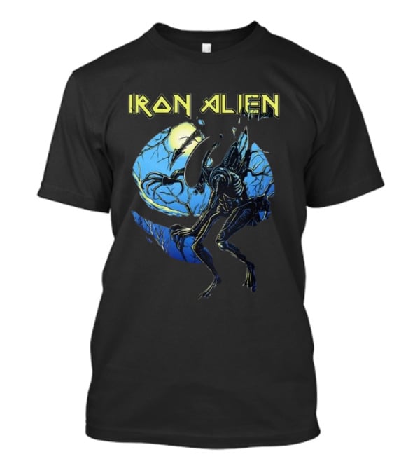 Iron Alien Xenomorph Moonlight Scene T-Shirt