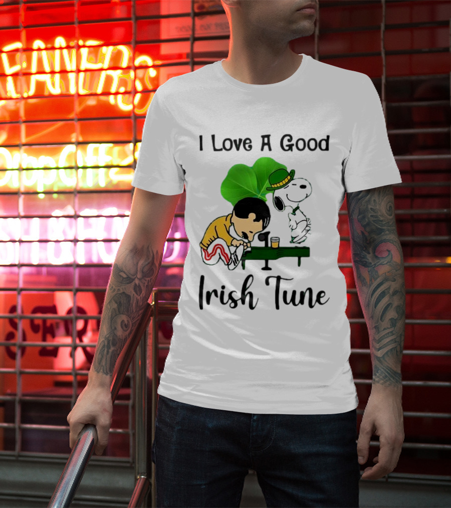 I Love A Good Irish Tune St Patrick Day Snoopy Piano Shamrock T-Shirt