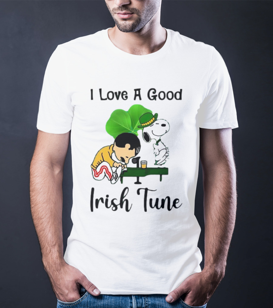 I Love A Good Irish Tune St Patrick Day Snoopy Piano Shamrock T-Shirt