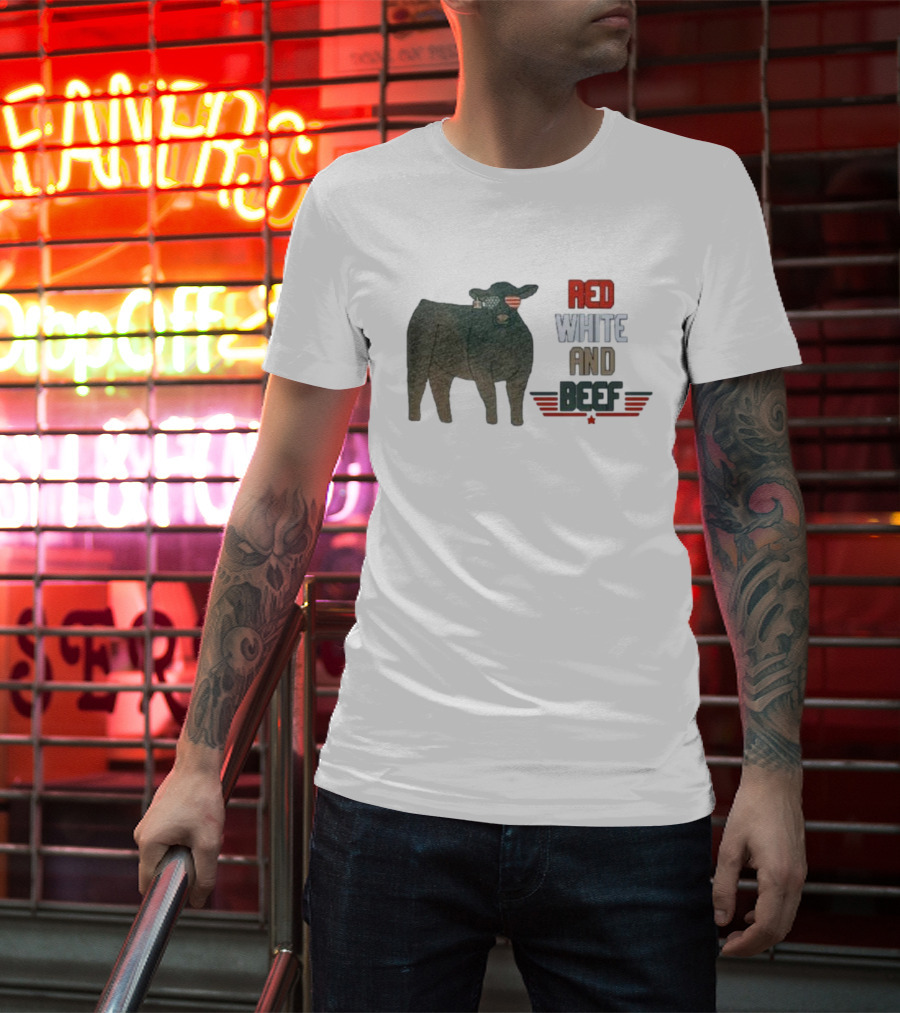 Red White And Beef American Cattle With Patriotic Sunglasses T-Shirt