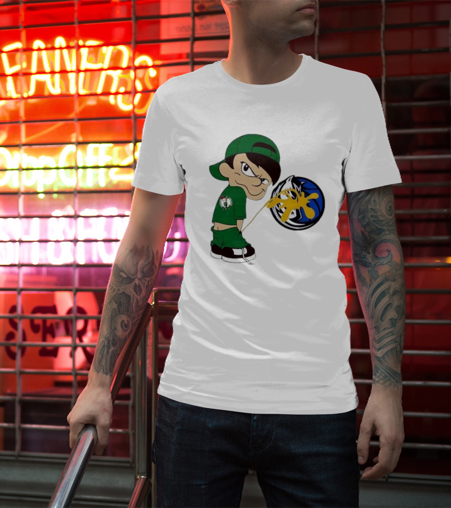 Little Boy Boston Celtics Piss On Dallas Mavericks Logo T-Shirt