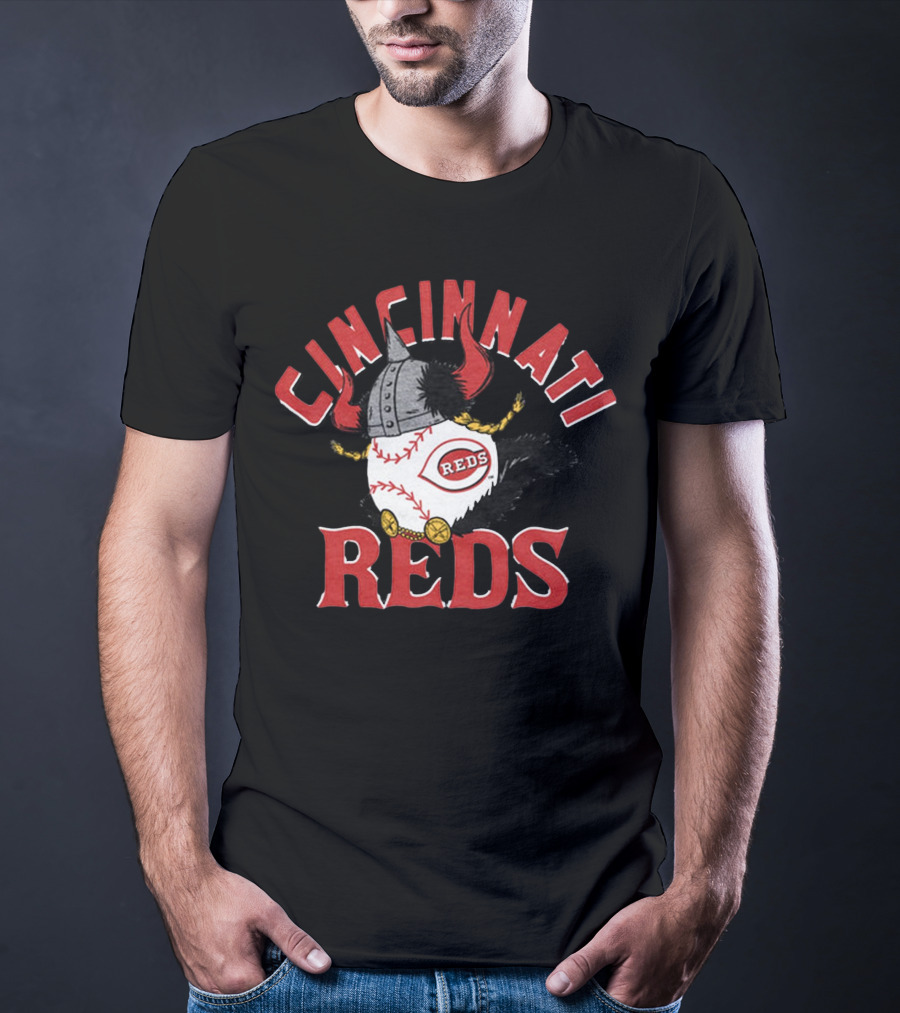 Cincinnati Reds Viking Baseball Helmet And Horns T-Shirt