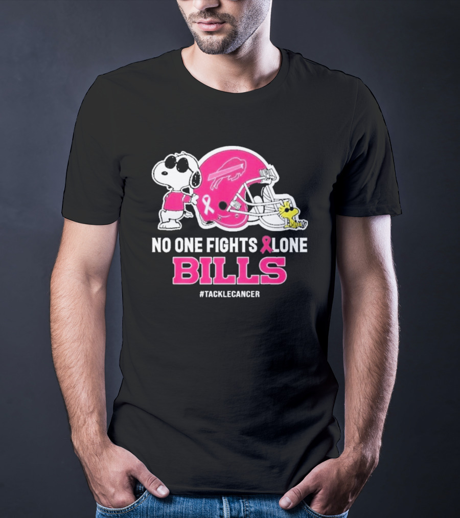 Snoopy And Woodstock No One Fights Alone Buffalo Bills #TackleCancer T-Shirt