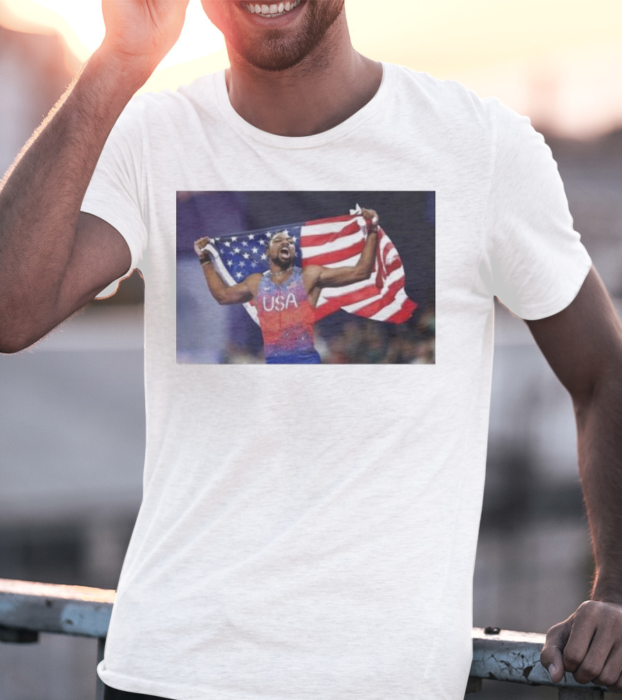 USA Track Champion Noah Lyles Celebrates 100M Victory Paris Olympics T-Shirt